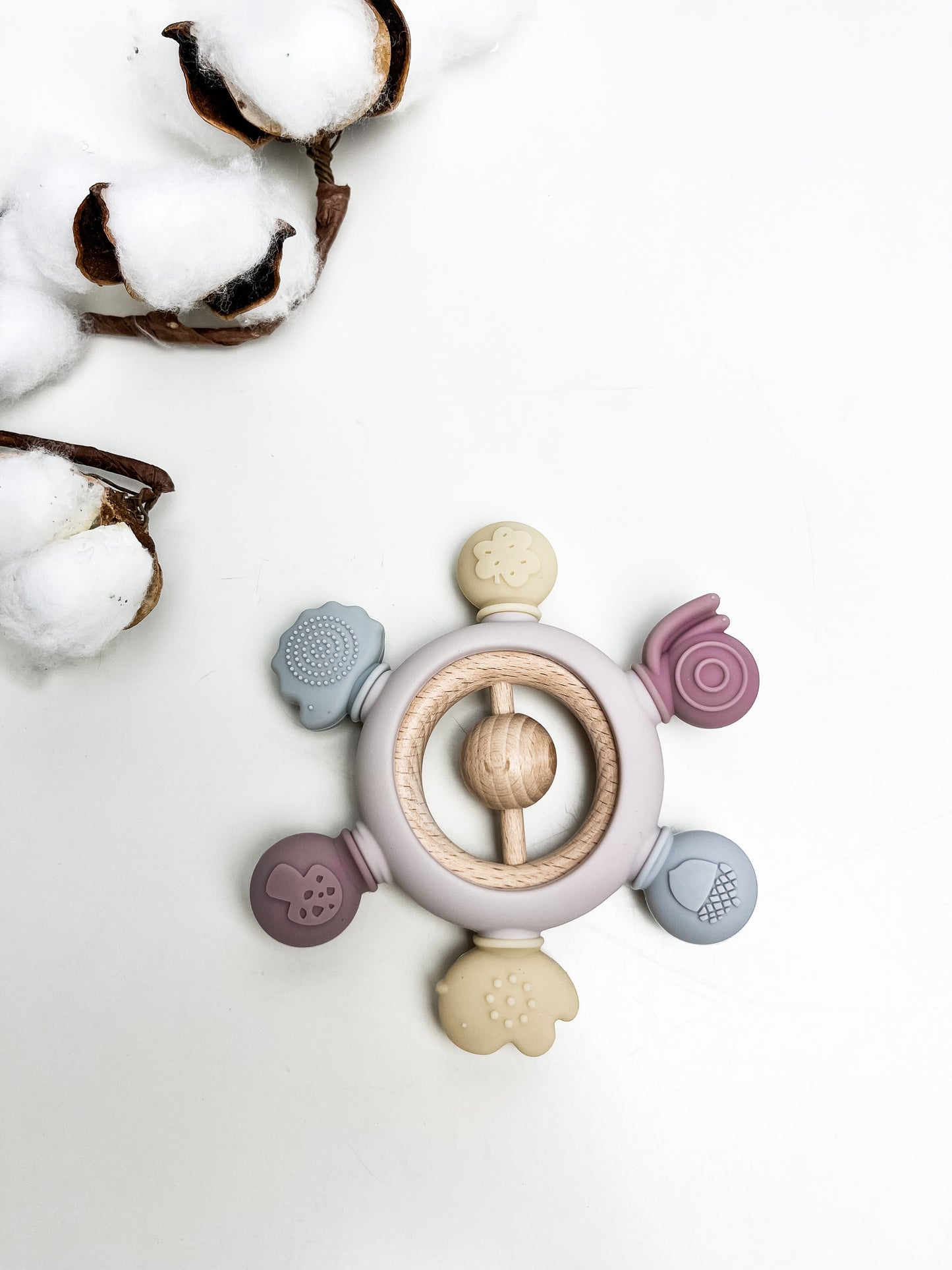 Jouet de dentition bois - Gouvernail rose