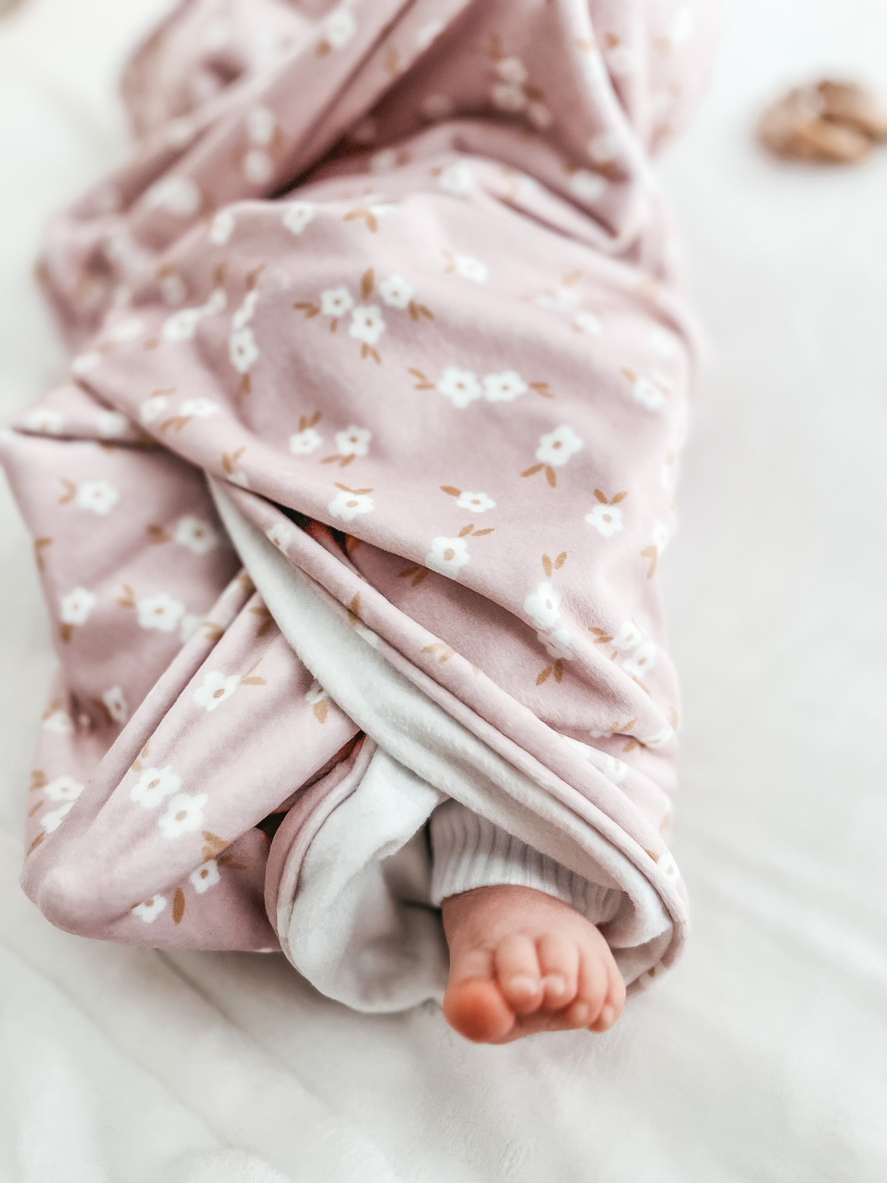 Couverture minky pour bébés et enfants - Animaux hérisson sauge – Pekaboo  Collection