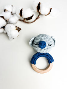 Hochet bois et crochet- Koala bleu