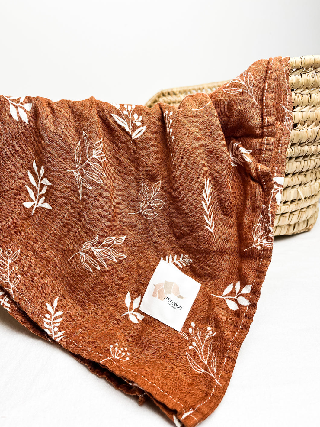 Couverture mousseline de bambou-Brun rouille feuilles blanches